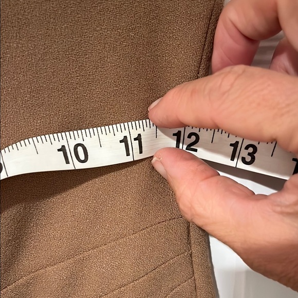 L'AGENCE Brown Camel Sleeveless V-Neck Sheath Midi Dress size 0 00 - Picture 5 of 8